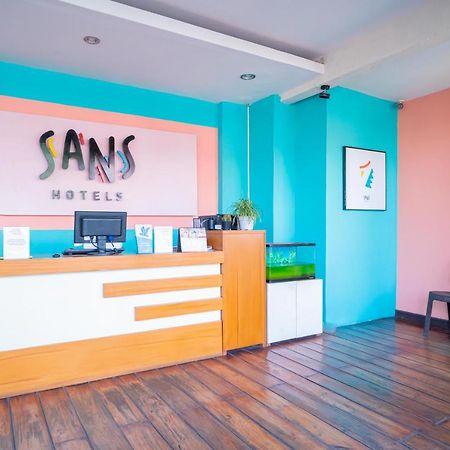 Sans Hotel Zam-Zam Syariah Palangkaraya Esterno foto